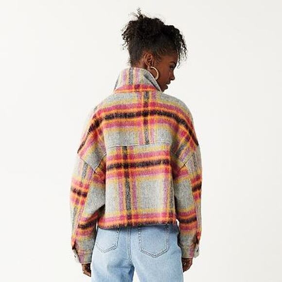 So Cropped Plaid Shacket Pink/Gray - M - Picture 3 of 8